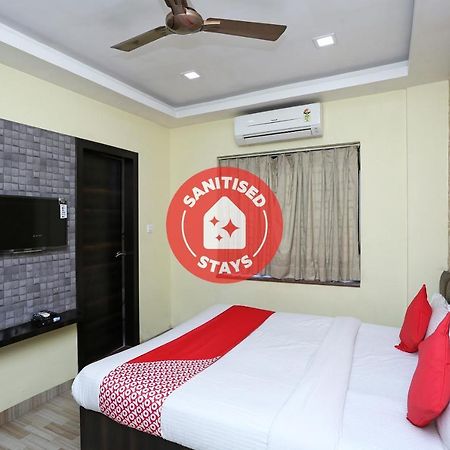 Oyo 7790 Hotel Royal Height Kolkata Bagian luar foto
