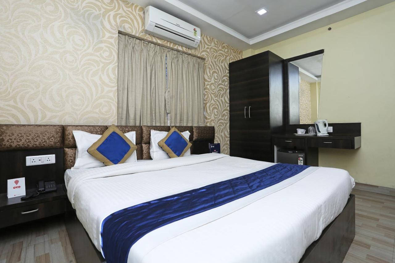 Oyo 7790 Hotel Royal Height Kolkata Bagian luar foto