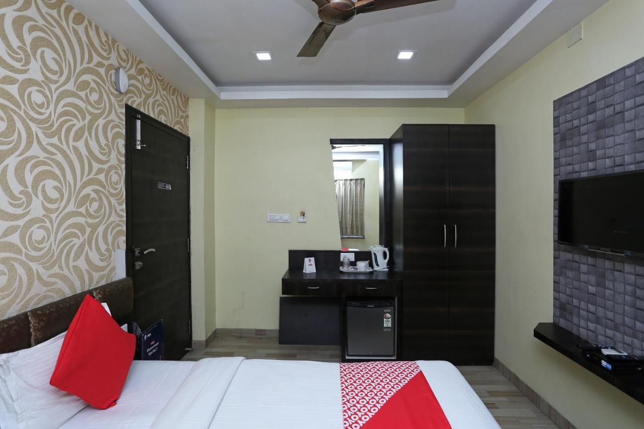 Oyo 7790 Hotel Royal Height Kolkata Bagian luar foto