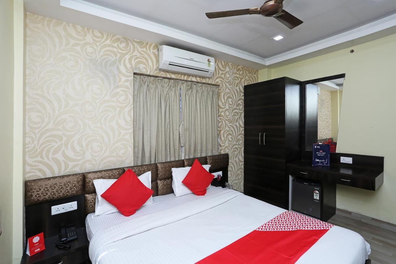 Oyo 7790 Hotel Royal Height Kolkata Bagian luar foto