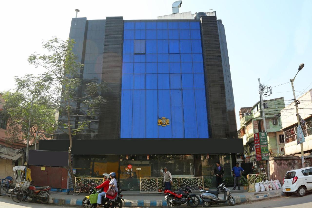 Oyo 7790 Hotel Royal Height Kolkata Bagian luar foto